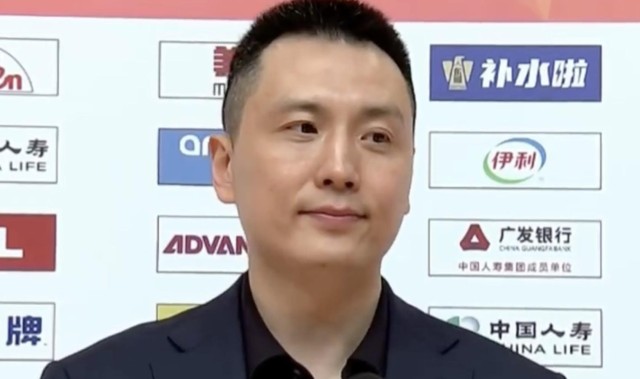 开云体育下载-卢伟：开局思想不太重视，靠王哲林、洛夫顿冲击内线拿下比赛