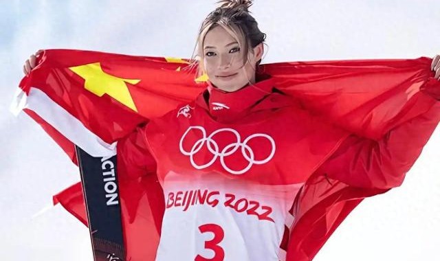 开云电脑版-再战奥运会！谷爱凌：没什么需要证明的，挑战自己会尝试新动作|自由式滑雪|冬奥会|北京冬奥会|自由式滑雪大跳台|米兰冬奥会_新浪体育_新浪新闻